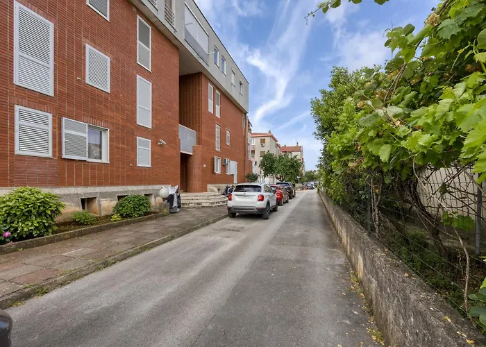 Koki Διαμέρισμα Ρόβινι